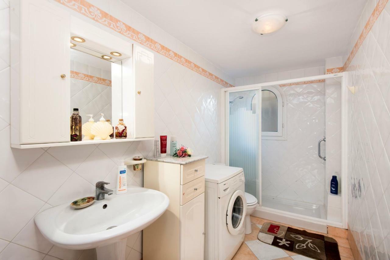 Fantastico Apartamento En La Carihuela Torremolinos Bagian luar foto